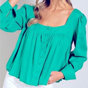 NWT Green Cropped Gathered Blouse w/ Fabric Buttons & Square Neckline, Small